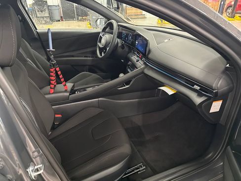 New 2026 Hyundai Elantra Sport FWD image 15