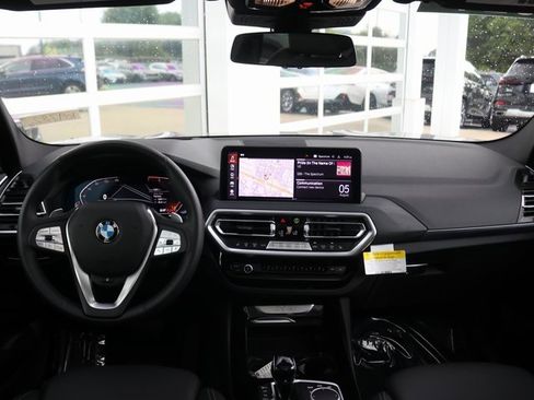 Used 2024 BMW X3 xDrive30i w/ Premium Package w/ZPA image 10
