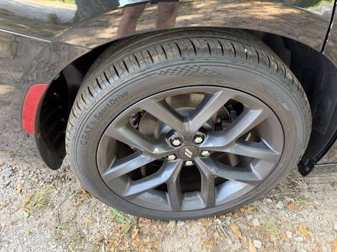 Used 2023 Dodge Charger SXT w/ Blacktop Package RWD image 9