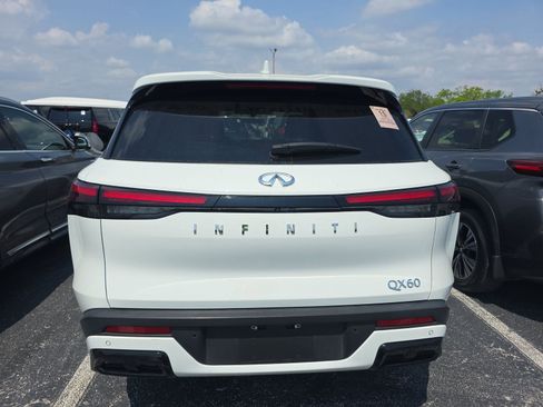 Used 2023 INFINITI QX60 Pure image 7