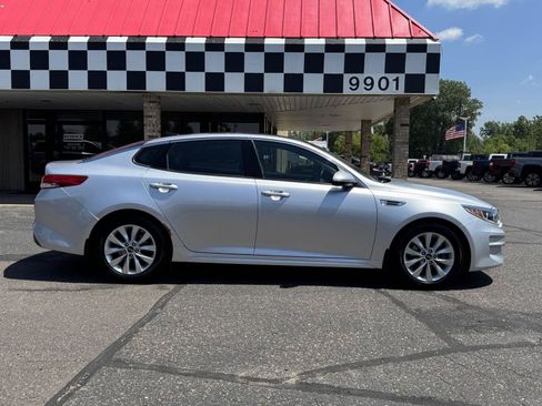 Used 2016 Kia Optima EX w/ Premium Package FWD image 8