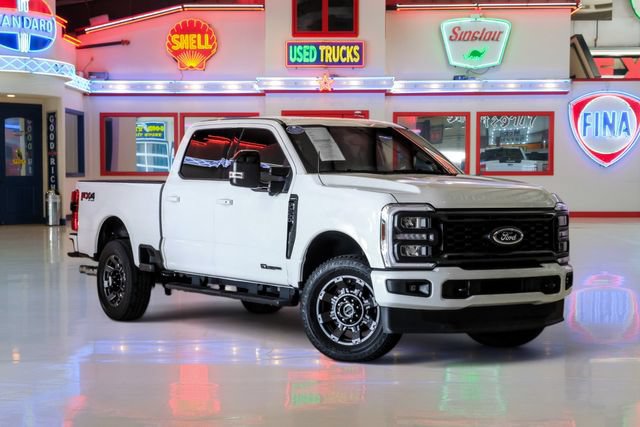 Used 2024 Ford F250 Lariat w/ Sport Appearance Package AWD/4WD image 1