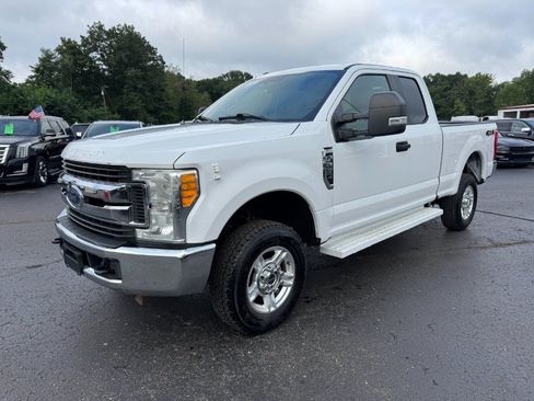 Used 2017 Ford F250 XLT AWD/4WD image 1