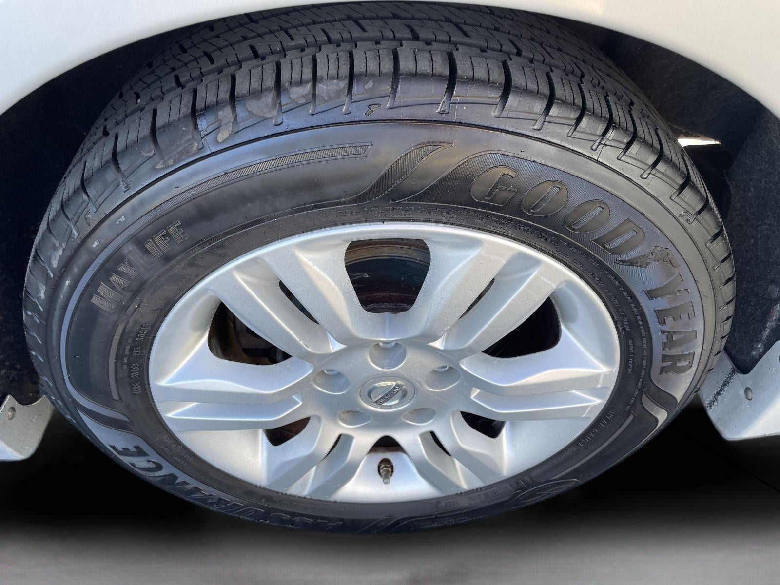 Used 2011 Nissan Altima 2.5 S w/ Convenience Pkg FWD image 10