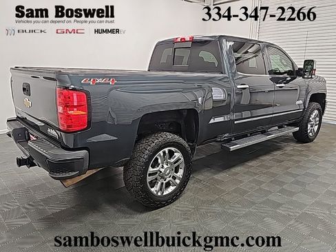 Used 2017 Chevrolet Silverado 2500 High Country image 8