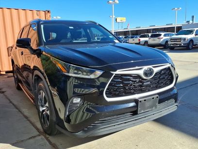 Certified 2021 Toyota Highlander XLE