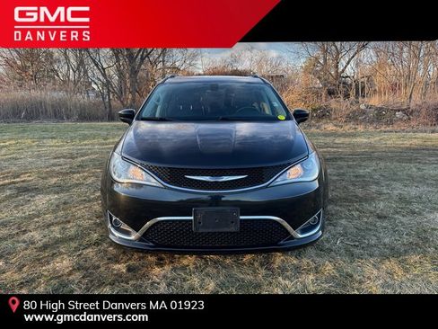 Used 2018 Chrysler Pacifica Touring-L image 24