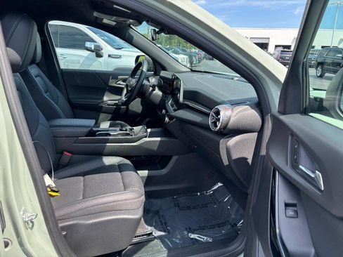 Used 2026 Chevrolet Equinox LT w/ Convenience Package II AWD/4WD image 12