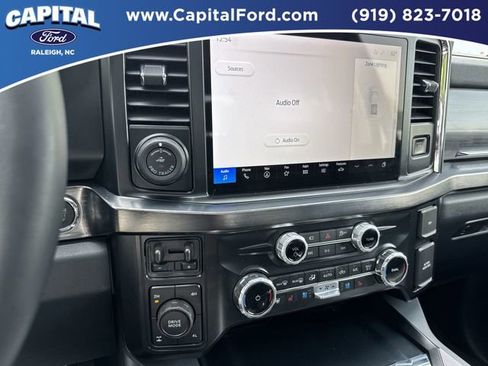 Certified 2025 Ford F250 Lariat w/ Lariat Ultimate Package AWD/4WD image 28