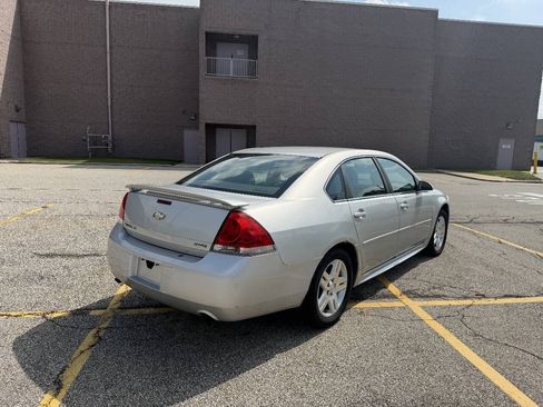 Used 2012 Chevrolet Impala LT FWD image 4