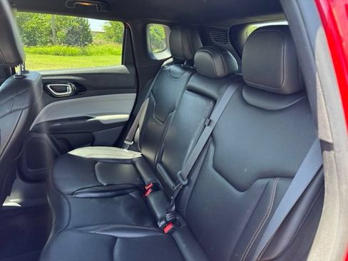 Used 2023 Jeep Compass Limited AWD/4WD image 7