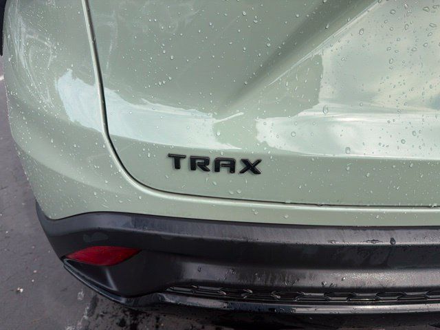 Used 2024 Chevrolet Trax RS w/ Driver Confidence Package FWD image 8