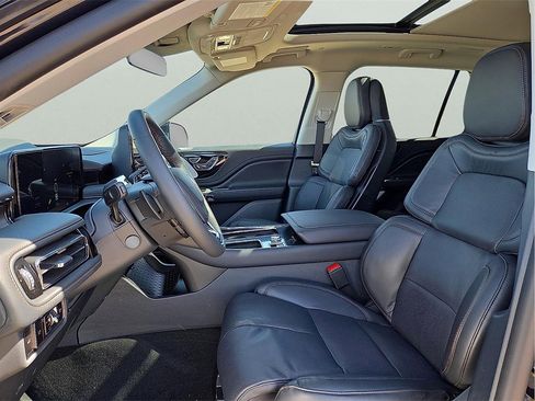 New 2026 Lincoln Aviator Reserve image 14