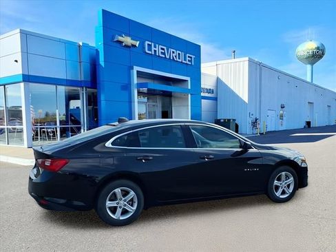 Used 2024 Chevrolet Malibu LS FWD image 3