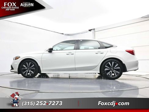 Used 2023 Honda Civic EX image 21