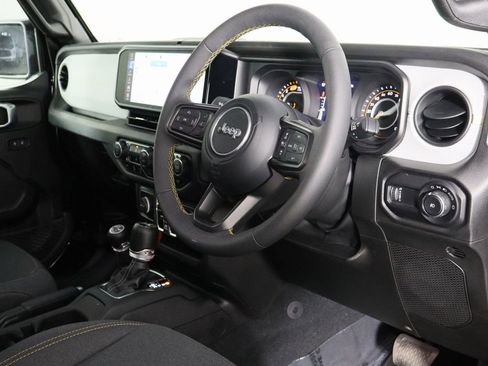 Used 2024 Jeep Wrangler Unlimited Sport w/ Convenience Group image 25