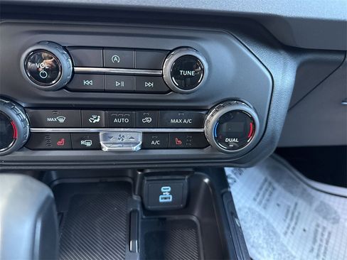 New 2025 Ford Bronco Big Bend image 31