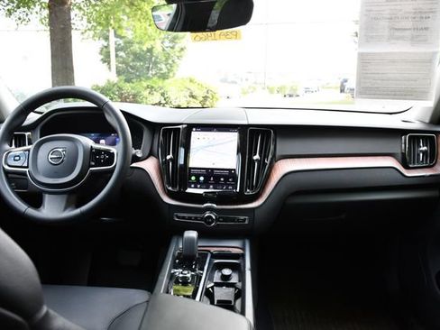 Used 2023 Volvo XC60 B5 Plus AWD/4WD image 14