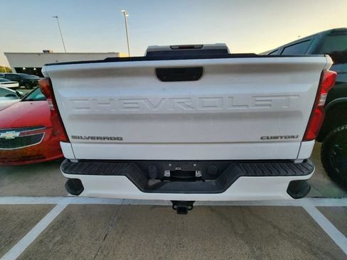 Used 2020 Chevrolet Silverado 1500 Custom w/ Custom Value Package AWD/4WD image 5