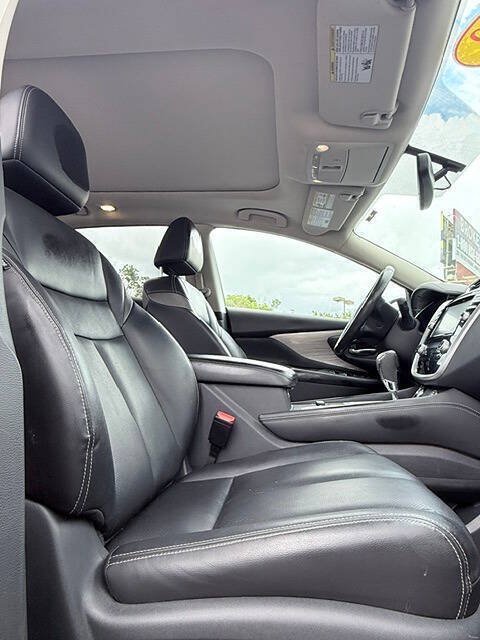 Used 2018 Nissan Murano Platinum w/ Cargo Package FWD image 13