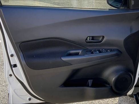 Used 2023 Nissan Kicks S image 21