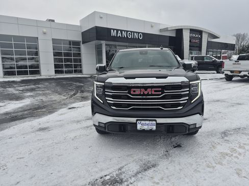 Used 2023 GMC Sierra 1500 SLT w/ SLT Convenience Package image 8