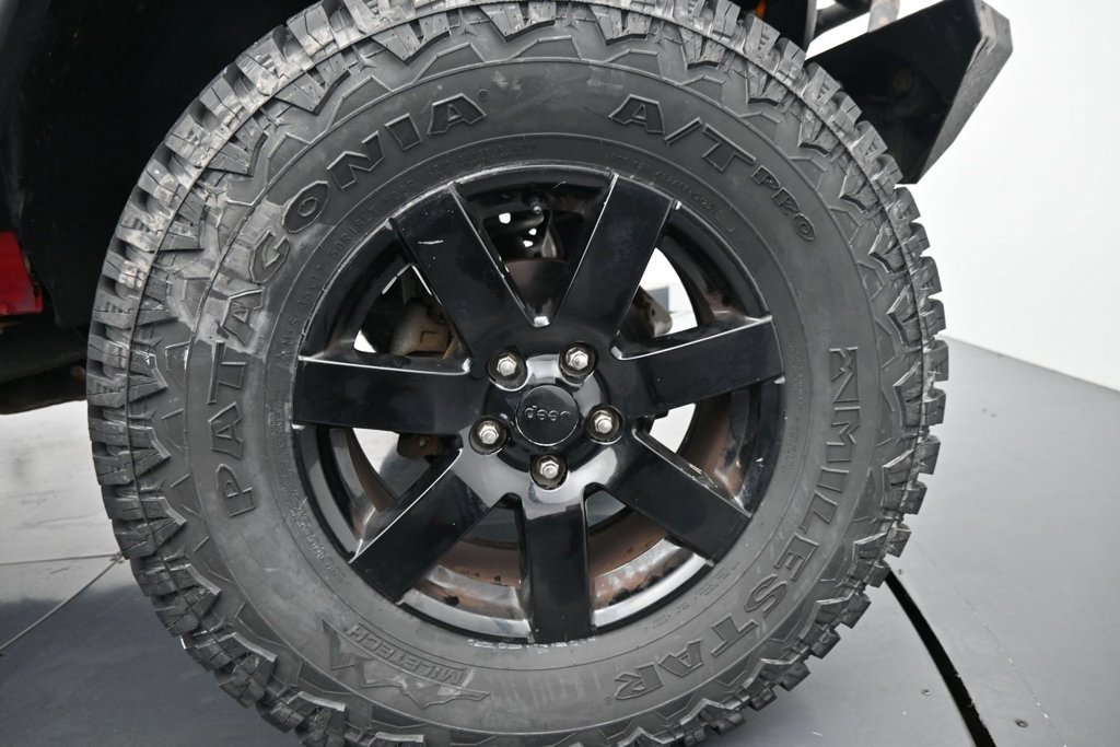 Used 2018 Jeep Wrangler Unlimited Sport S AWD/4WD image 11