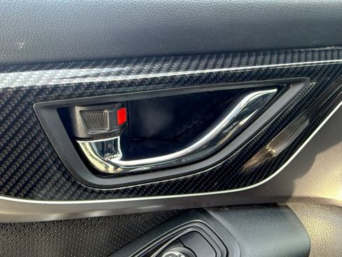 Used 2020 Subaru Crosstrek 2.0i Limited w/ Moonroof Package w/Navigation image 16