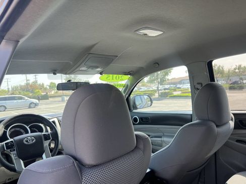 Used 2015 Toyota Tacoma PreRunner w/ TRD Sport Package RWD image 40
