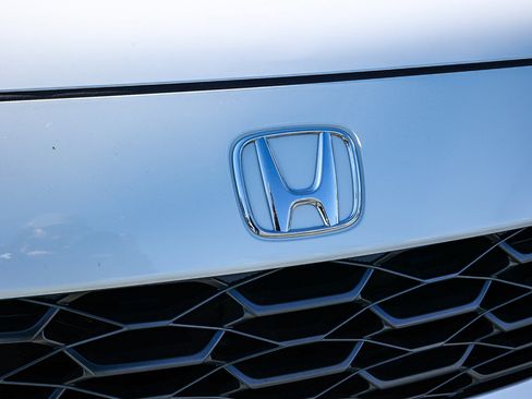 Used 2025 Honda HR-V LX image 21
