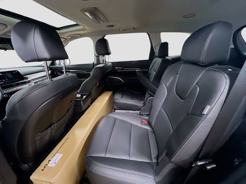 New 2025 Kia Telluride S image 26