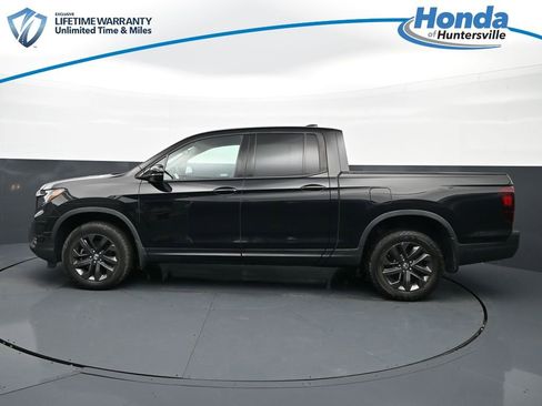 Used 2023 Honda Ridgeline Sport image 5