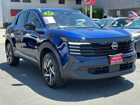 Used 2026 Nissan Kicks SV FWD image 10