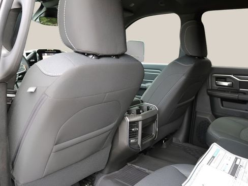 New 2026 RAM 2500 Big Horn AWD/4WD image 15