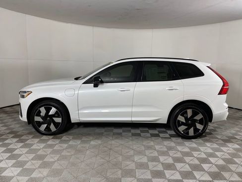 Certified 2024 Volvo XC60 T8 Plus w/ Protection Package AWD/4WD image 12
