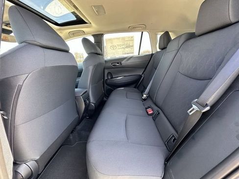 New 2026 Toyota Corolla Cross LE w/ Moonroof Package image 24