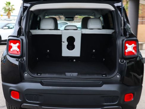 Used 2022 Jeep Renegade Limited AWD/4WD image 25
