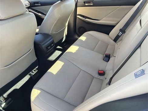 Used 2017 Lexus IS 200t 200t image 15