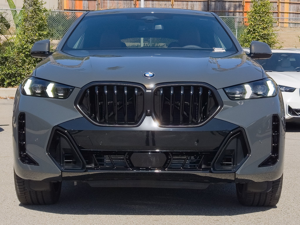 New 2027 BMW X6 xDrive40i w/ Premium Package AWD/4WD image 2