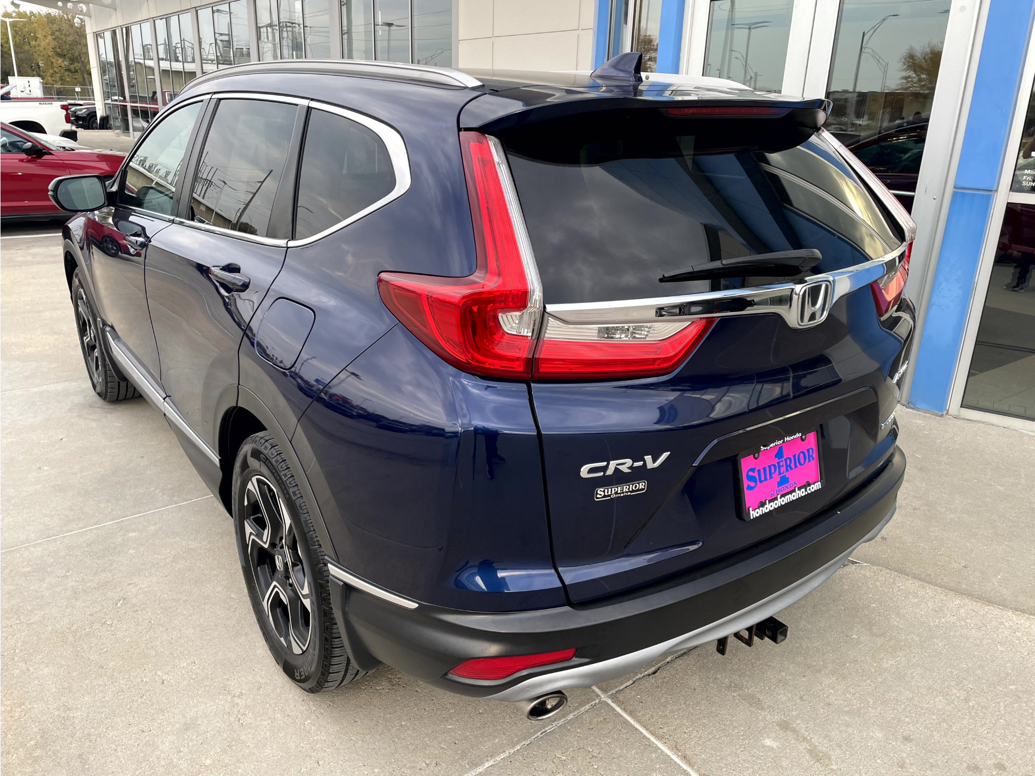 Used 2018 Honda CR-V Touring image 2