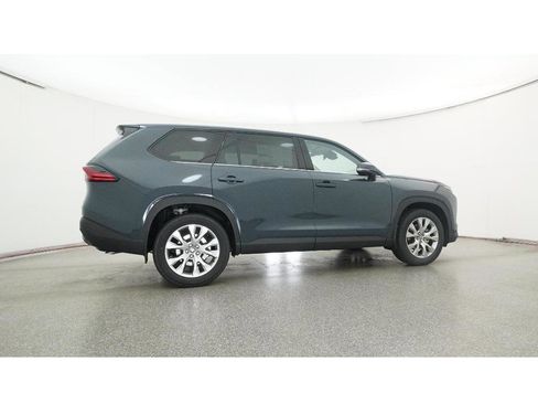 New 2026 Toyota Grand Highlander Limited image 26