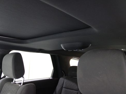 Used 2024 Dodge Durango SXT image 28