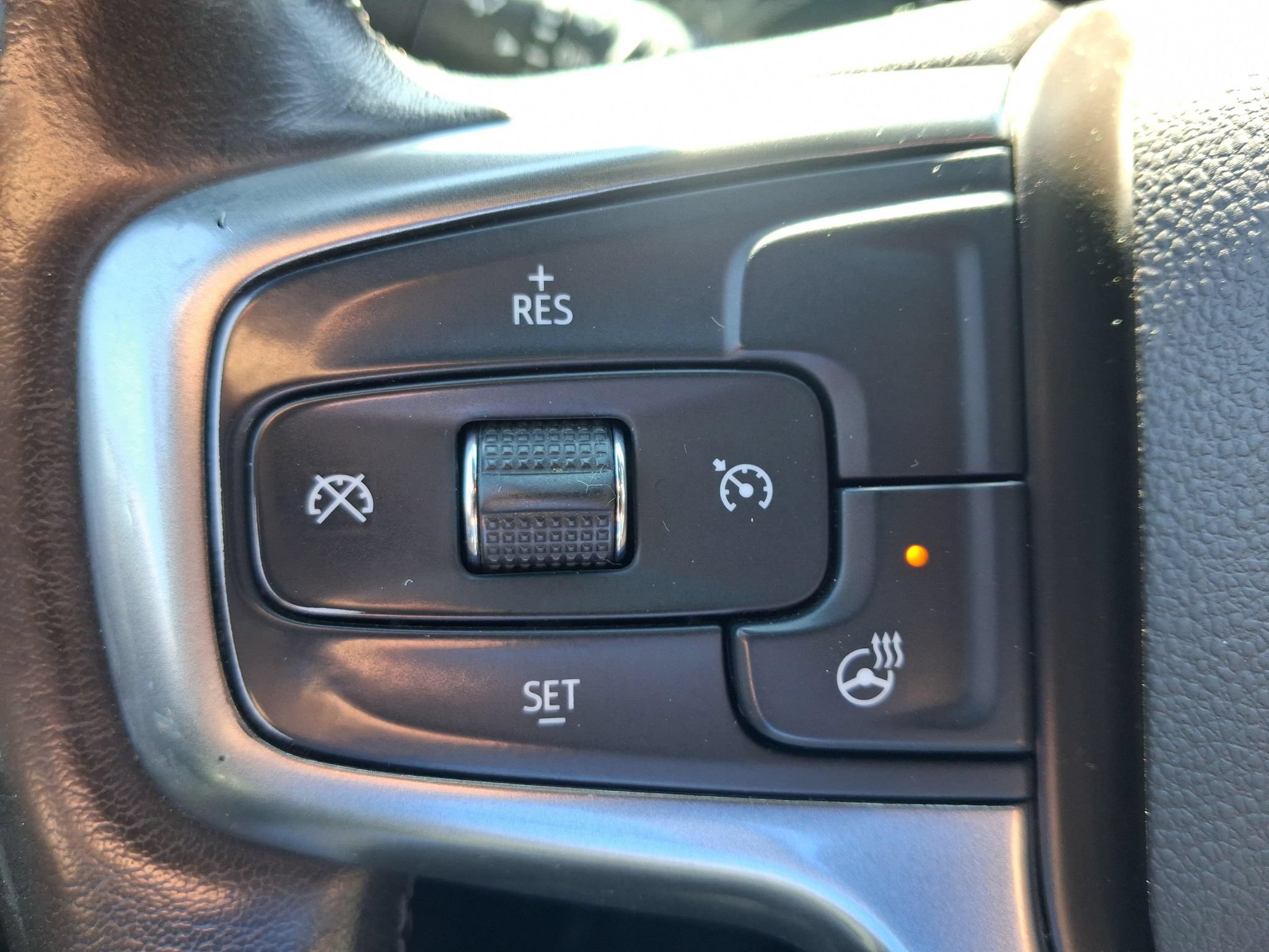 Used 2020 Chevrolet Silverado 3500 LTZ w/ LTZ Convenience Package AWD/4WD image 16