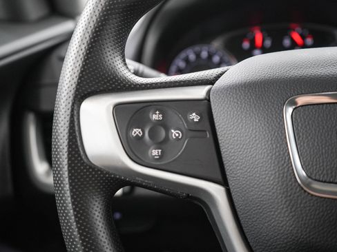 Used 2024 GMC Terrain SLE FWD image 24