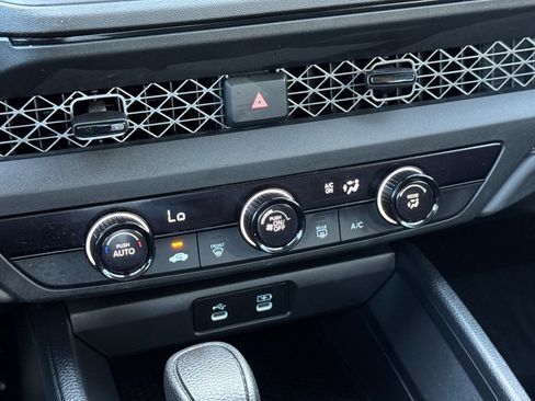 Certified 2025 Honda Accord LX image 18