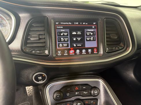 Used 2015 Dodge Challenger R/T Plus RWD image 16