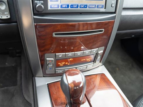 Used 2006 Cadillac XLR RWD image 43