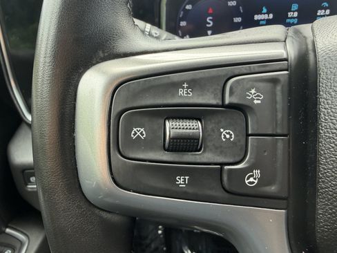 Used 2023 Chevrolet Silverado 1500 LT AWD/4WD image 24