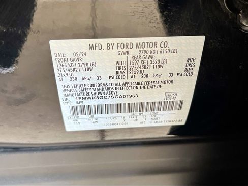 Used 2025 Ford Explorer ST image 35