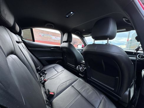 Used 2022 Alfa Romeo Stelvio Sprint image 27